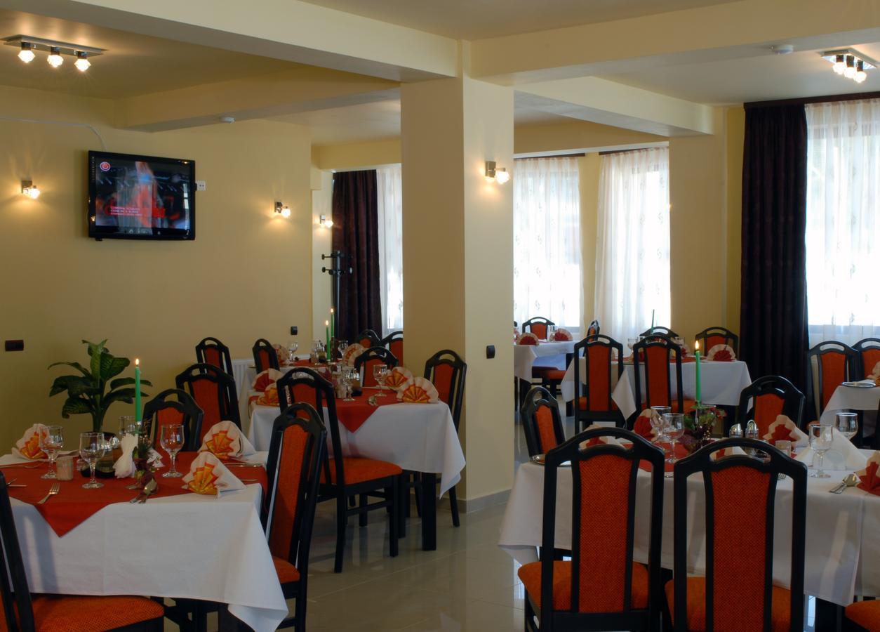 Hotel White Horse Predeal Exterior foto