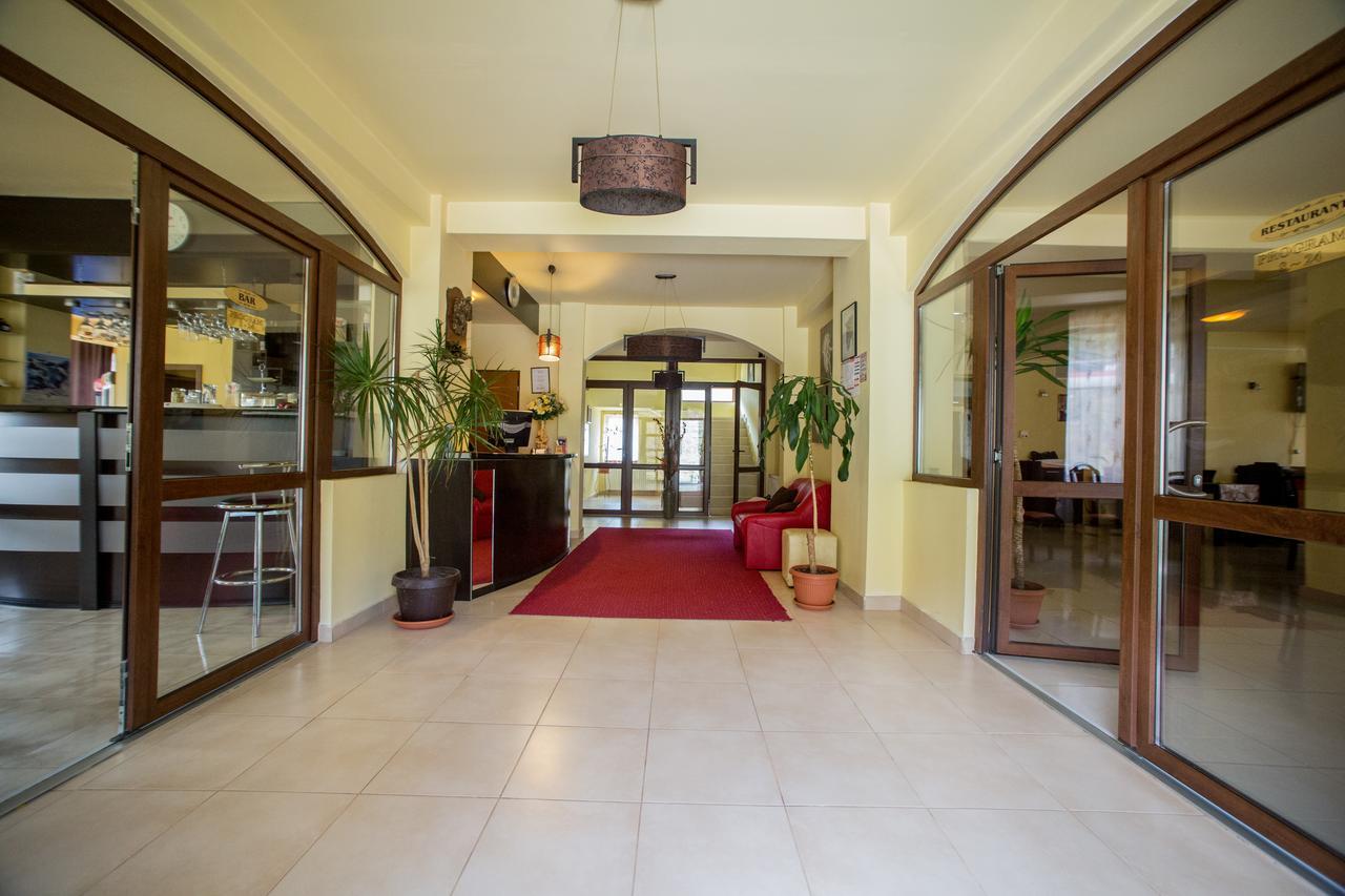 Hotel White Horse Predeal Exterior foto